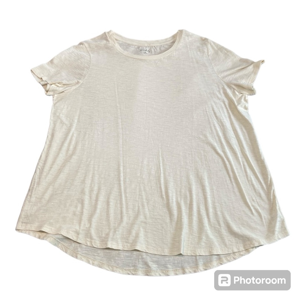 Wonderly T-shirt NWT
